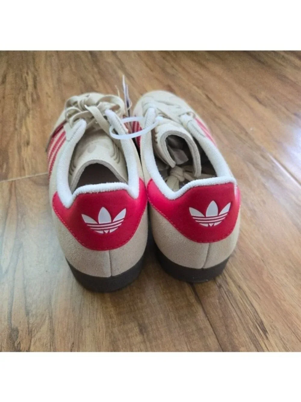 Adidas Suede Gazelle  JH5393 Men 8.5 Tan And Red New No Box 0826